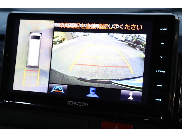 ３６０度車両周辺が確認可能なパノラミックビューモニターも装備済み！