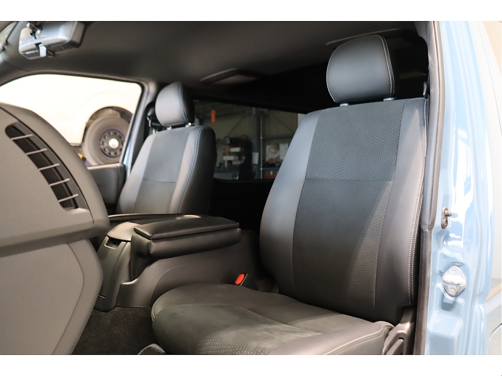 トヨタ ハイエースバン(26枚目)