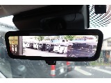 後続車両の確認も安心なデジタルインナーミラー完備！