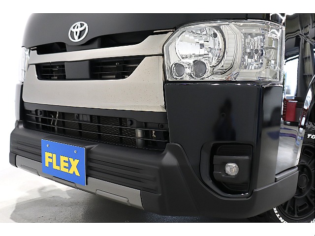 T-FORCEフロントスポイラーを装着済み！FLEXパーツも採用したオリジナルハイエース！