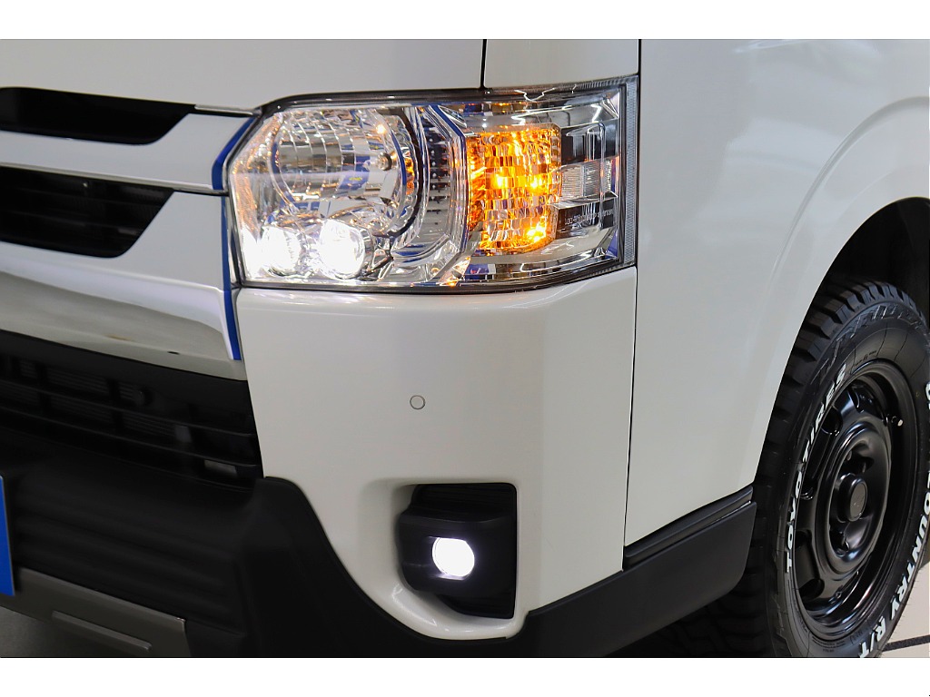LEDヘッドライトを標準装備！各LEDバルブ交換もご相談下さい♪