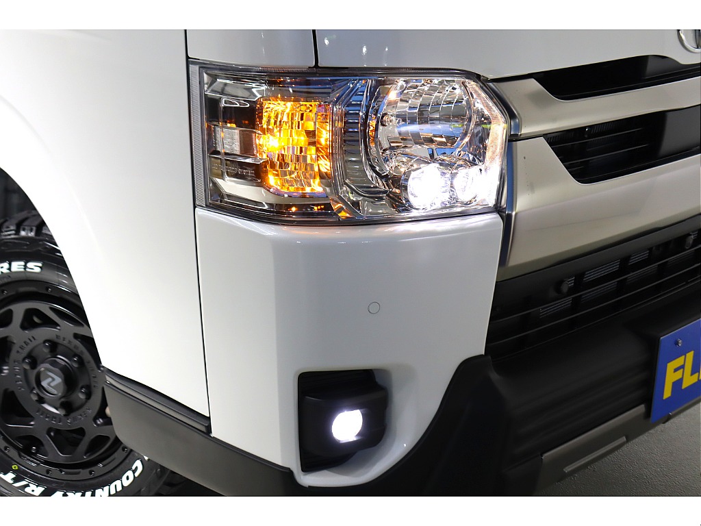 LEDヘッドライトを標準装備！各LEDバルブ交換もご相談下さい♪