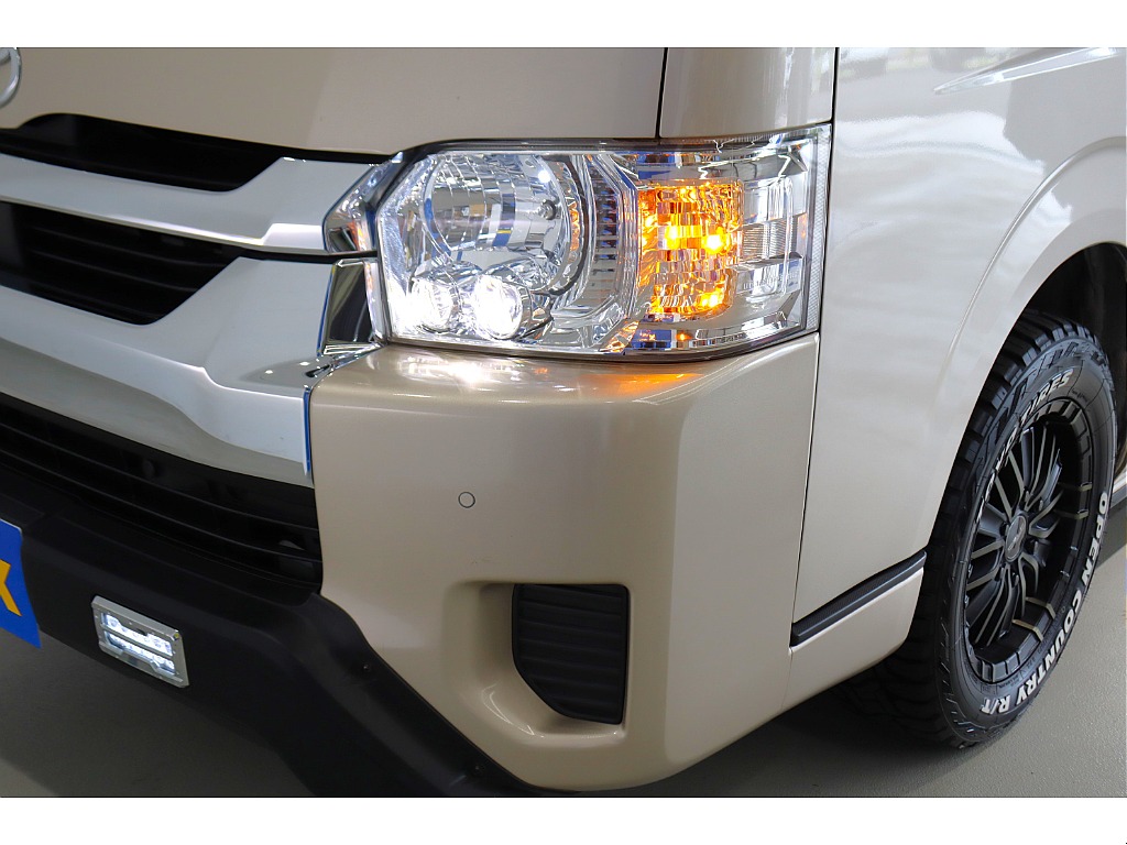 LEDヘッドライトを標準装備！各LEDバルブ交換もご相談下さい♪