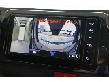 メーカーオプションのパノラミックビューモニターも完備！