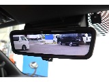 メーカーオプションのデジタルインナーミラーを完備！