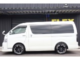 乗り降りしやすい片側パワースライドドア！さらに１インチローダウン施工済み♪