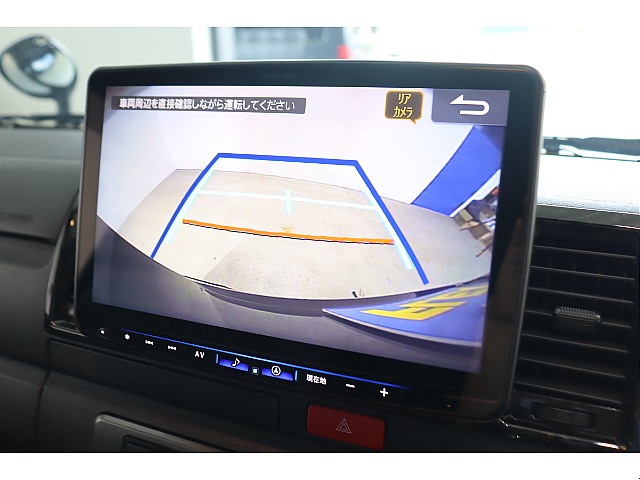 駐車時には必須なバックカメラもございます！
