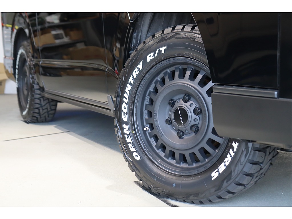ＮＣー１　16インチＡＷにＴＯＹＯオープンカントリータイヤを装着済み！