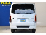 駐車時も安心なパーキングサポートブレーキを搭載！