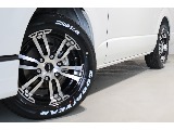 FLEXオリジナルDELF02/グッドイヤーナスカータイヤで足元をドレスアップ！