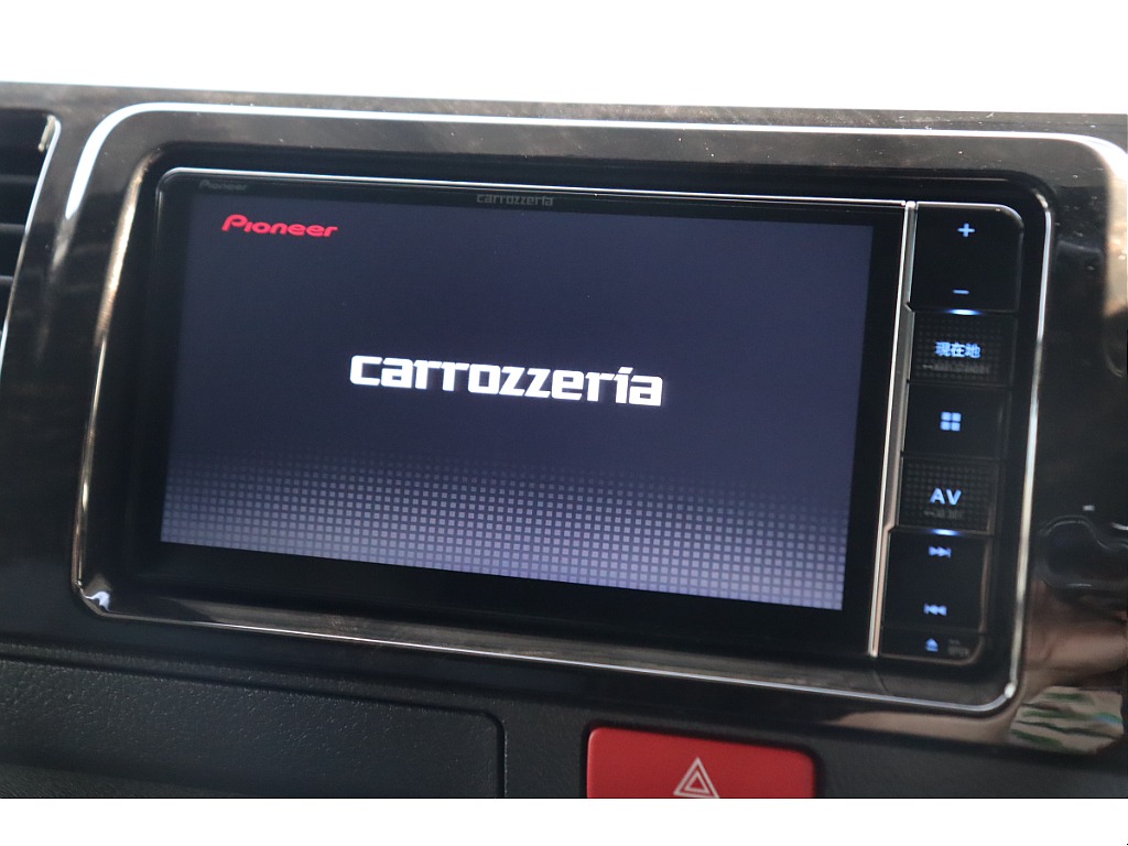カロッツェリアフルセグ7インチナビを完備！