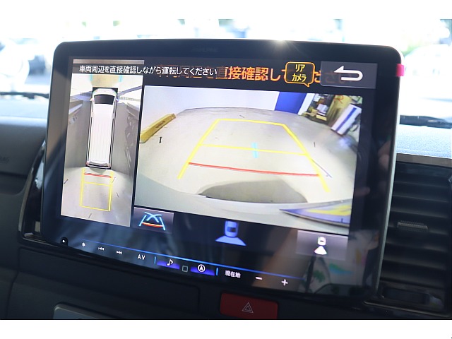 パノラミックビューモニター完備で運転も楽々です☆