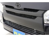 エンブレムやフロントグリルもマットブラック塗装済みです☆