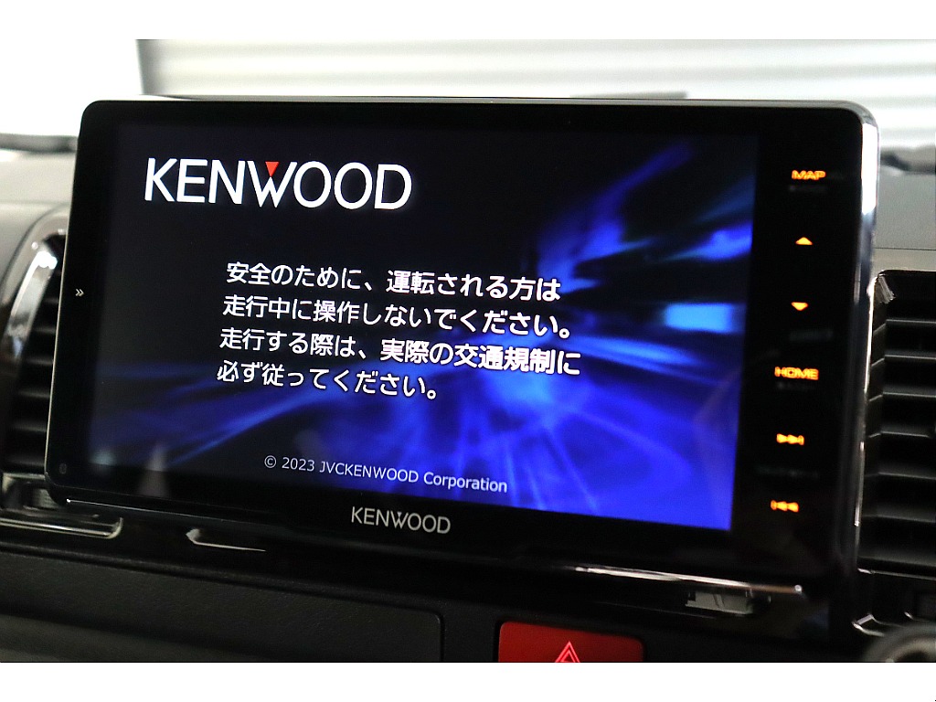 ケンウッド製フローティングナビを装着！