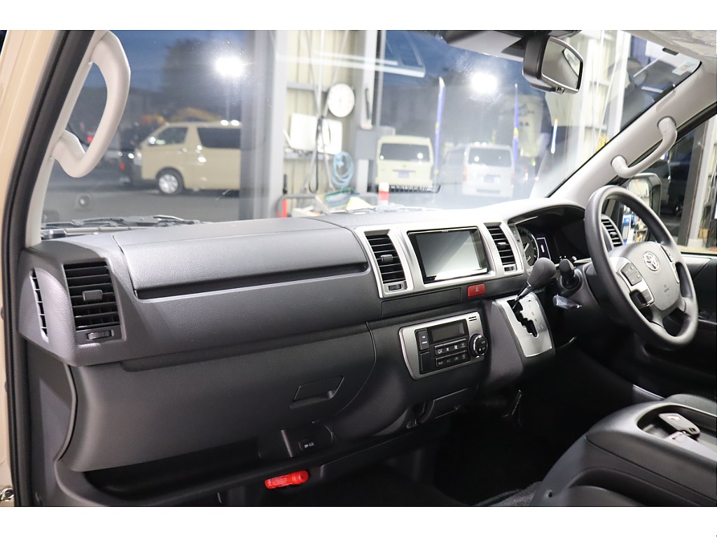 トヨタ ハイエースバン(37枚目)