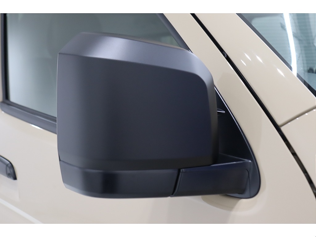 トヨタ ハイエースバン(53枚目)