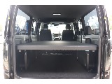 荷室にはFLEXフラットタイプベットキットを装着済み！