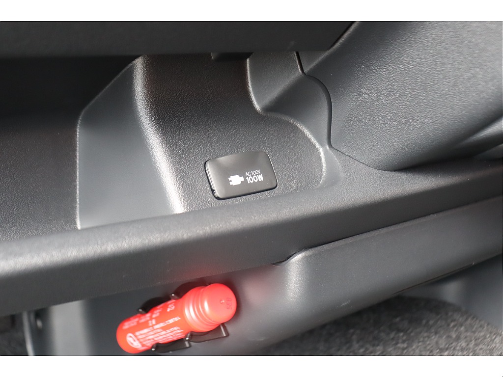 トヨタ ハイエースバン(30枚目)