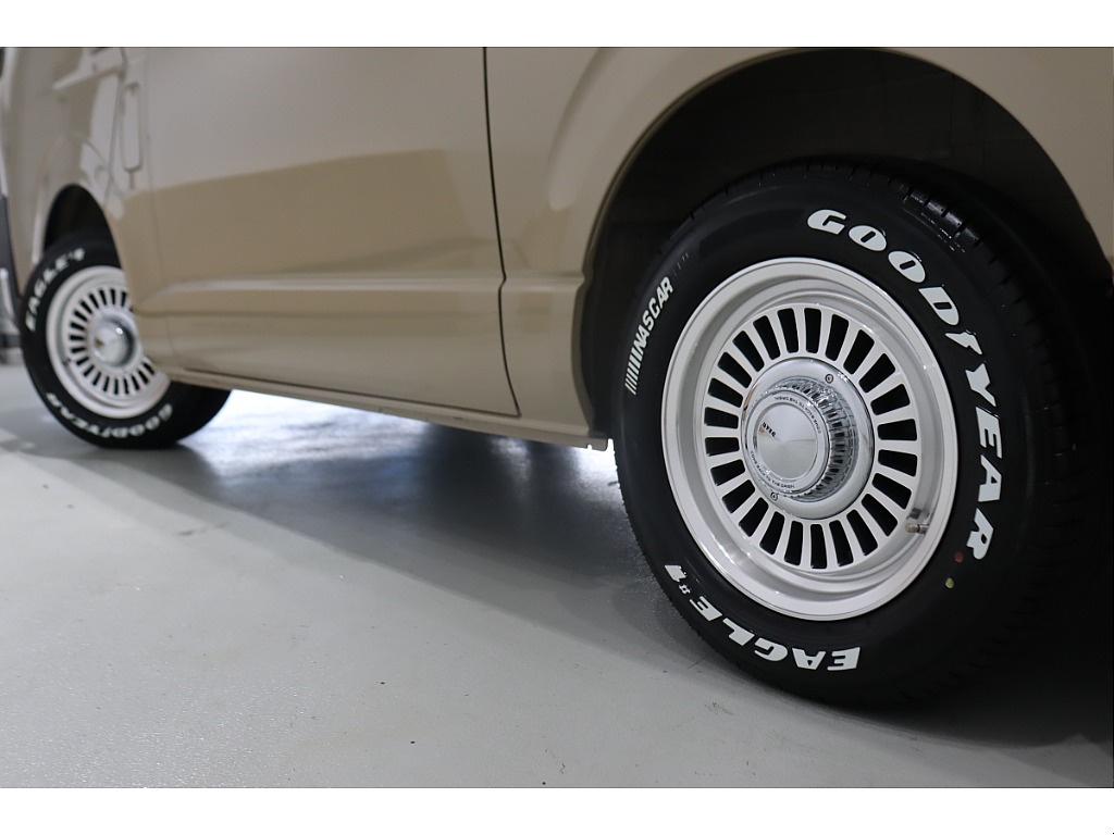 トヨタ ハイエースバン(55枚目)