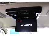 カロッツェリア製10インチ後席モニター完備！