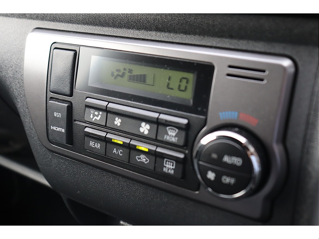 トヨタ ハイエースバン(25枚目)