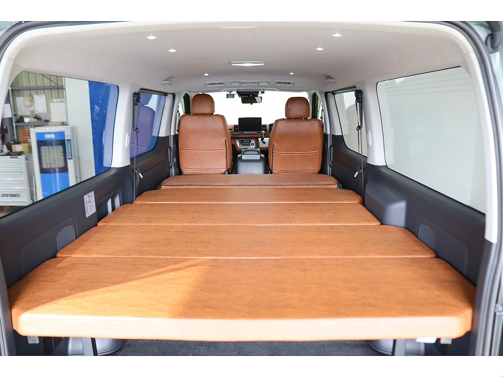 セカンドシートとのフルフラット展開も可能です！