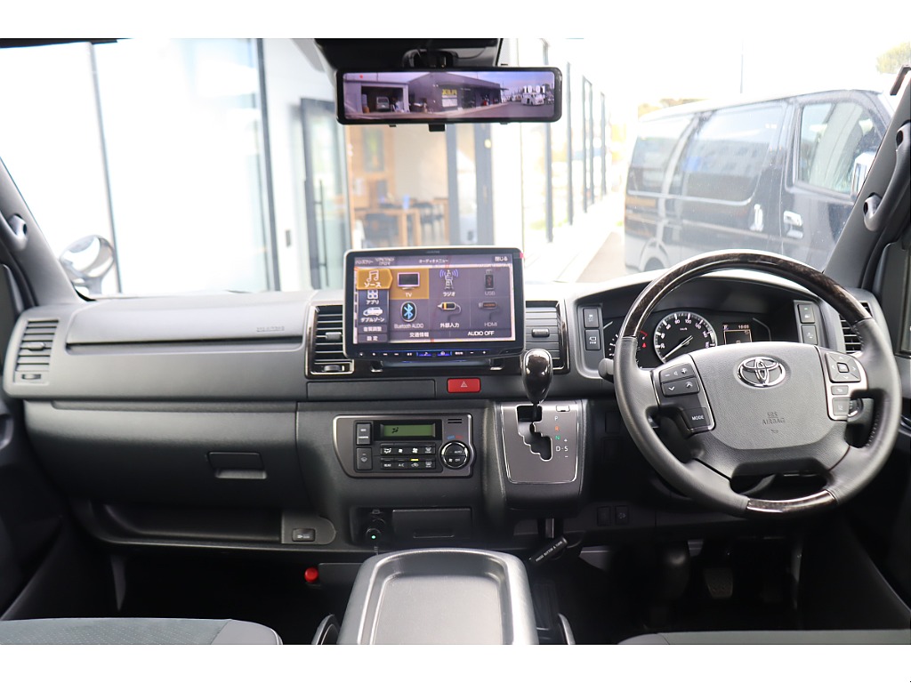 トヨタ ハイエースバン(21枚目)