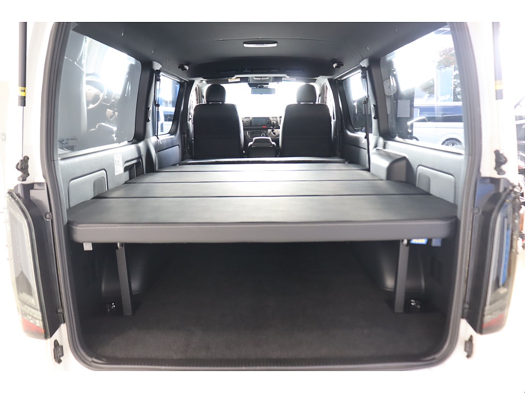 トヨタ ハイエースバン(35枚目)