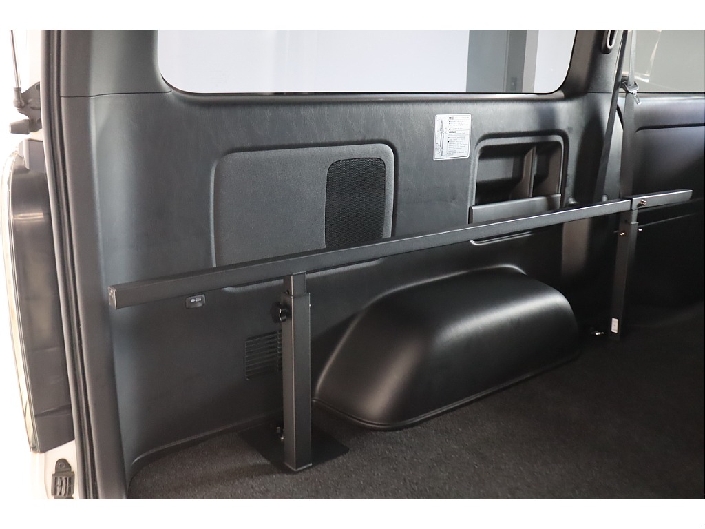 トヨタ ハイエースバン(37枚目)