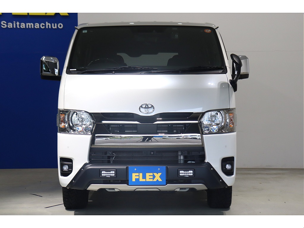 4WDらしくオフロードスタイルに仕上がった1台です！