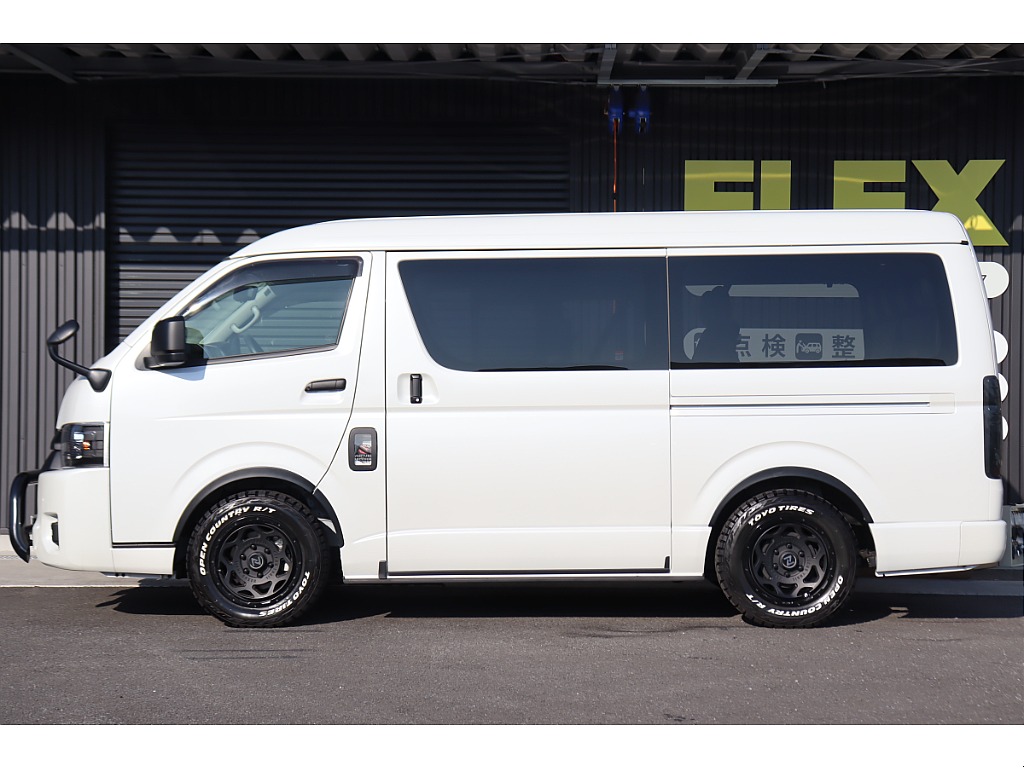 左側パワースライドドアも完備！