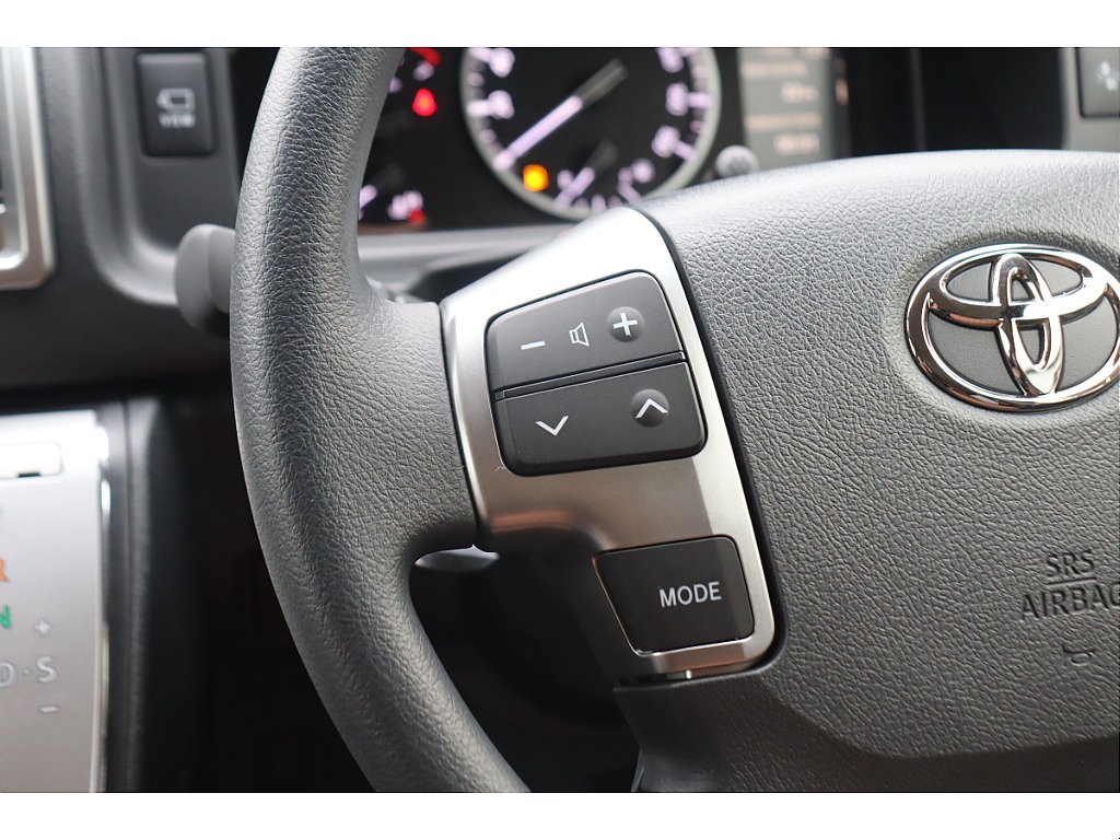 トヨタ ハイエースバン(23枚目)