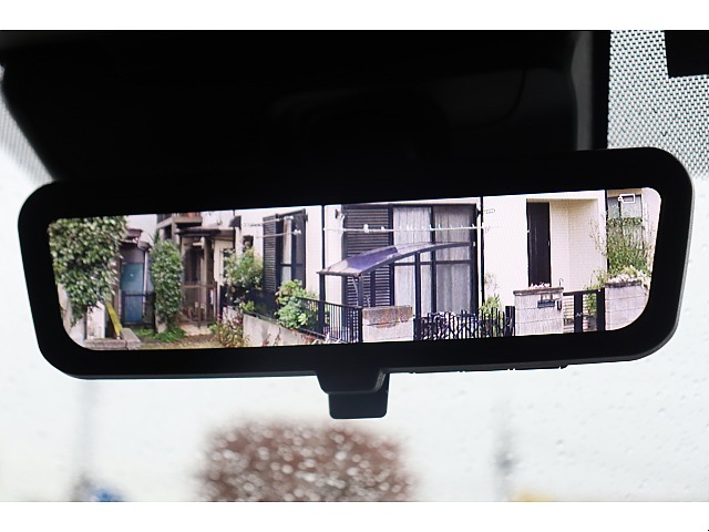 デジタルインナーミラーも完備！