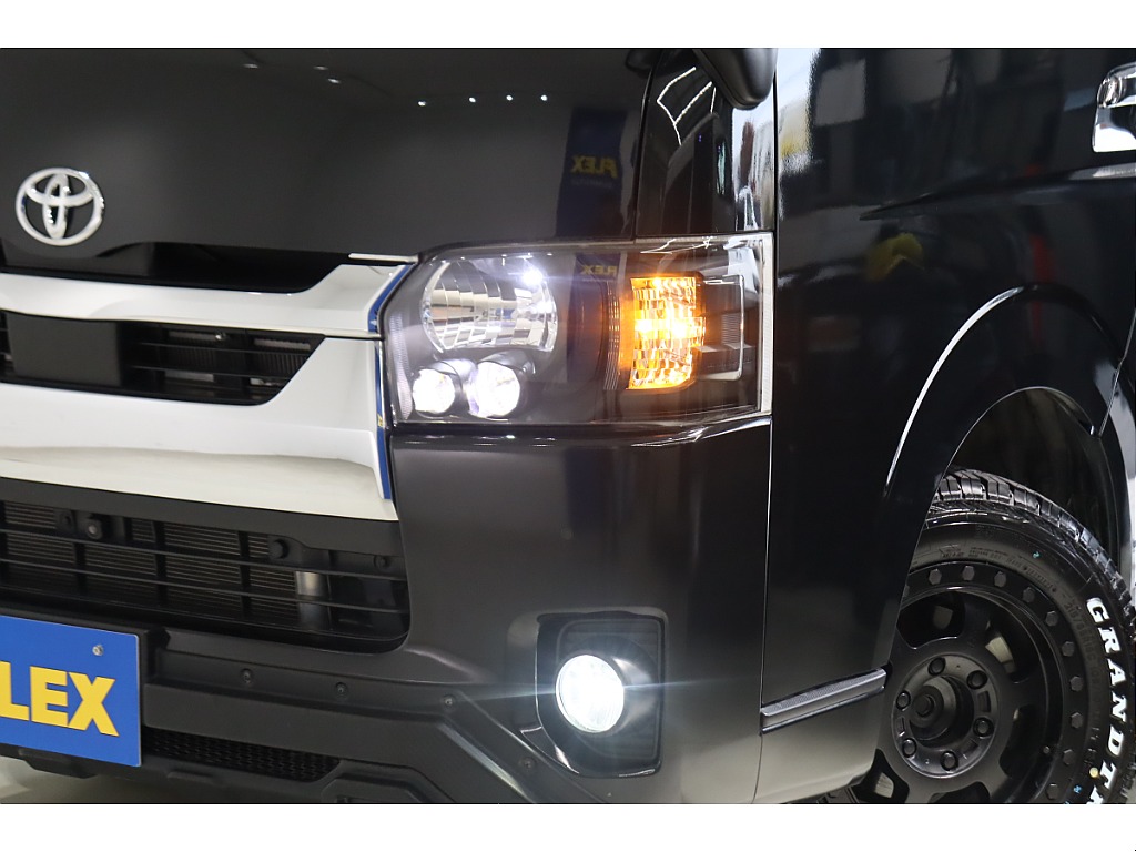 メーカーオプション：LEDヘッドライト完備！各LEDバルブ交換もお気軽にご相談下さい♪
