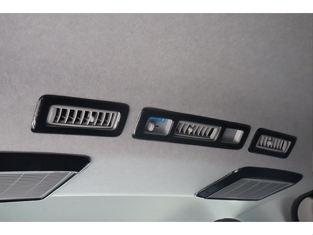 トヨタ ハイエースバン(27枚目)