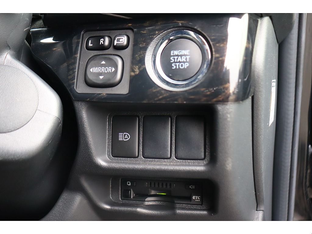 トヨタ ハイエースバン(36枚目)