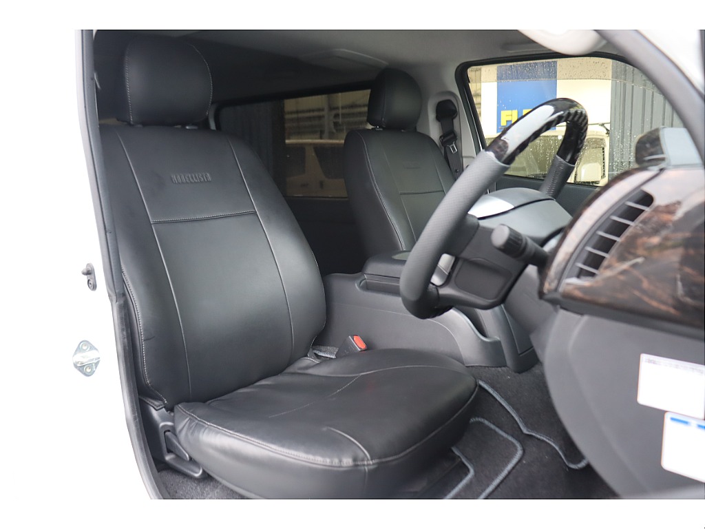 トヨタ ハイエースバン(52枚目)