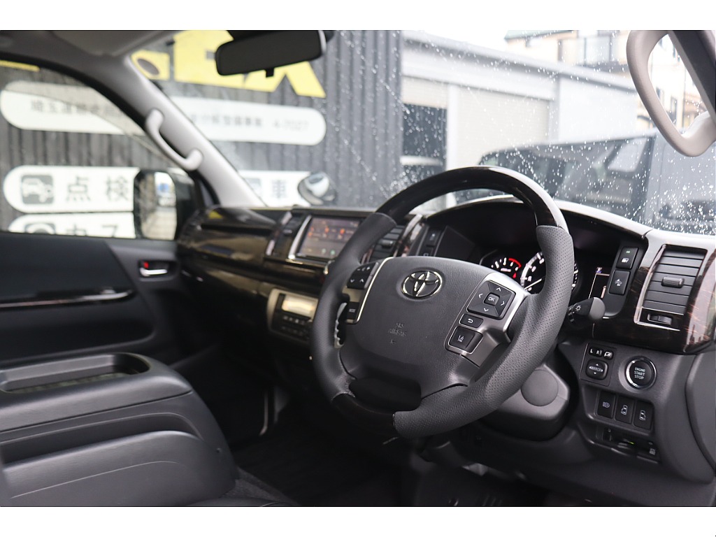 トヨタ ハイエースバン(53枚目)