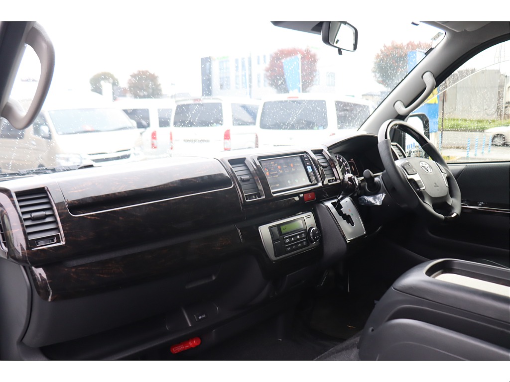 トヨタ ハイエースバン(54枚目)