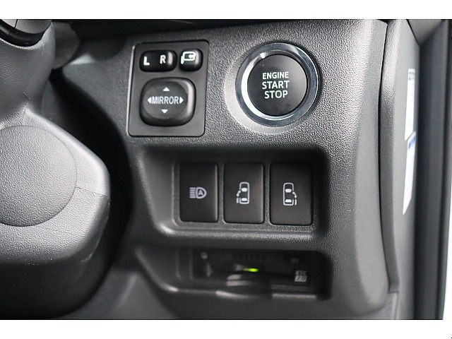 便利なプッシュスタート/スマートキー！ETCも完備しております♪