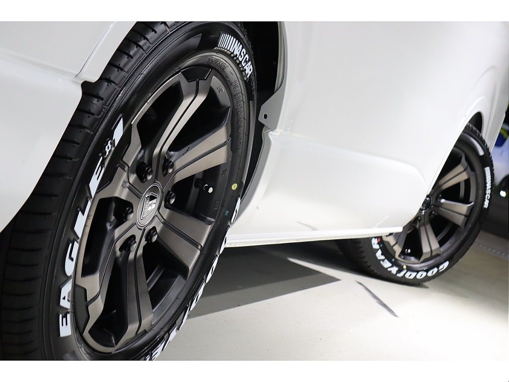 FLEXアーバングランデ17インチAW/グッドイヤーナスカータイヤでドレスアップ！