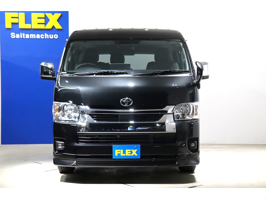 フロントフェイスにはFLEXオリジナルリップを装着！