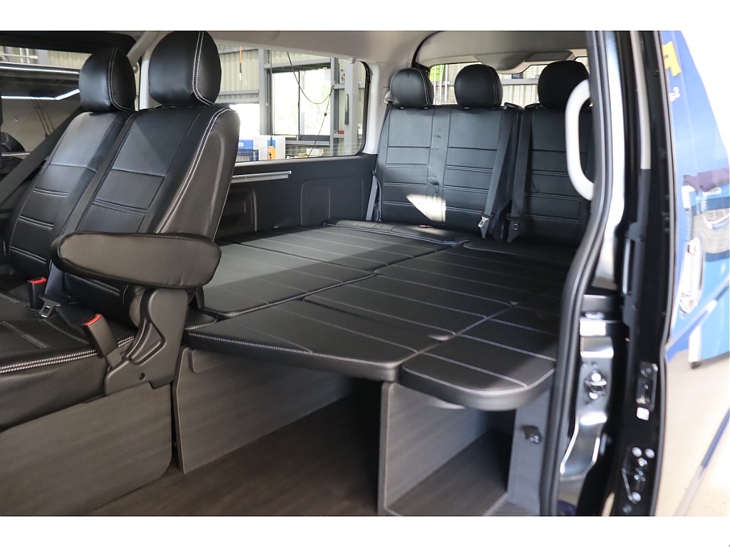 テーブル取り外しで広々空間☆