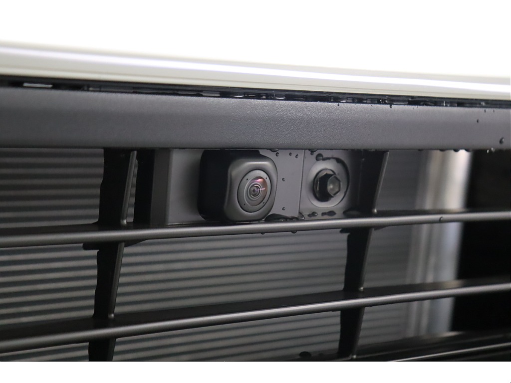 フロントカメラ装着で安心して運転ができます☆