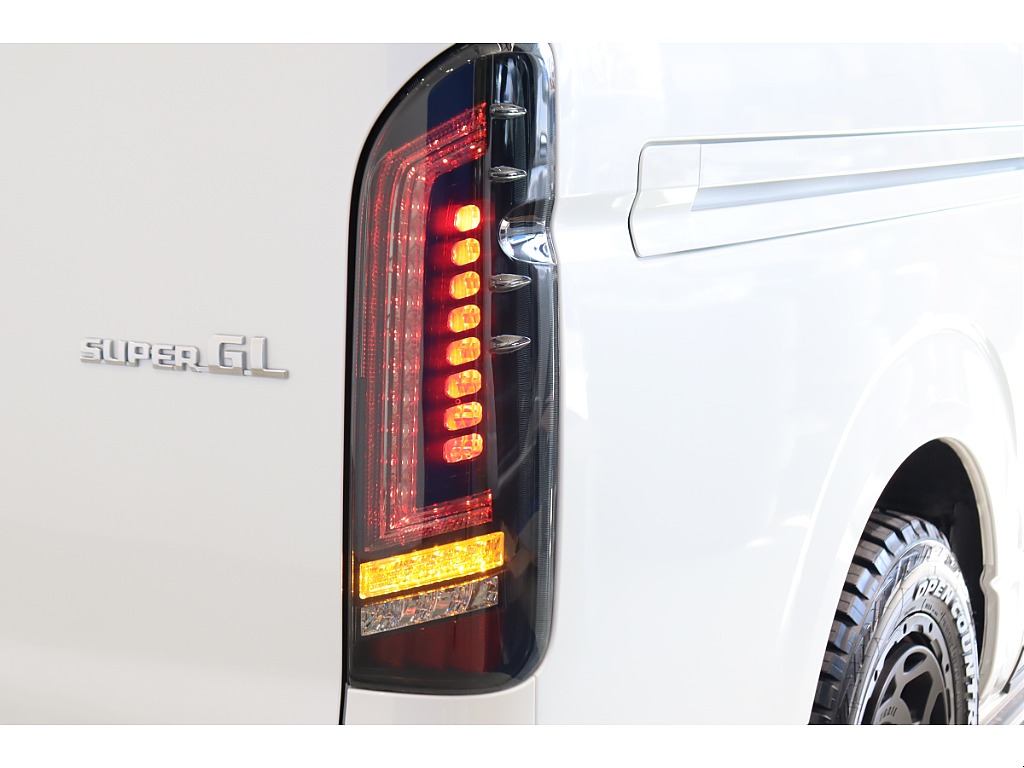 トヨタ ハイエースバン(33枚目)