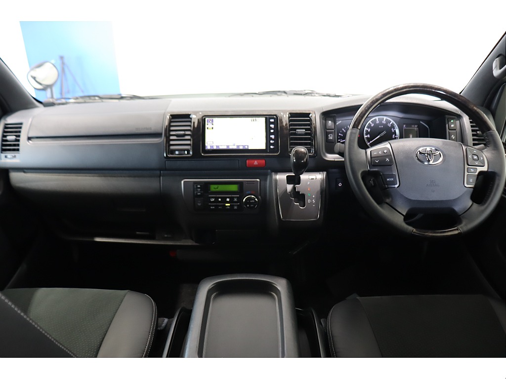 トヨタ ハイエースバン(42枚目)