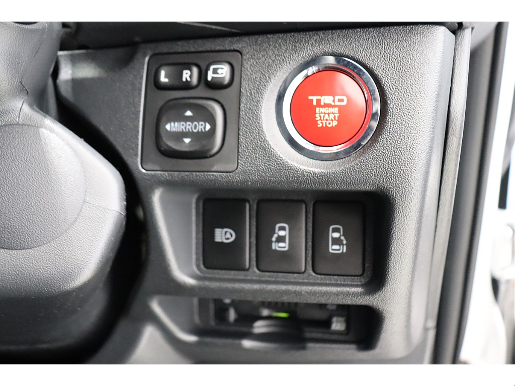 トヨタ ハイエースバン(46枚目)