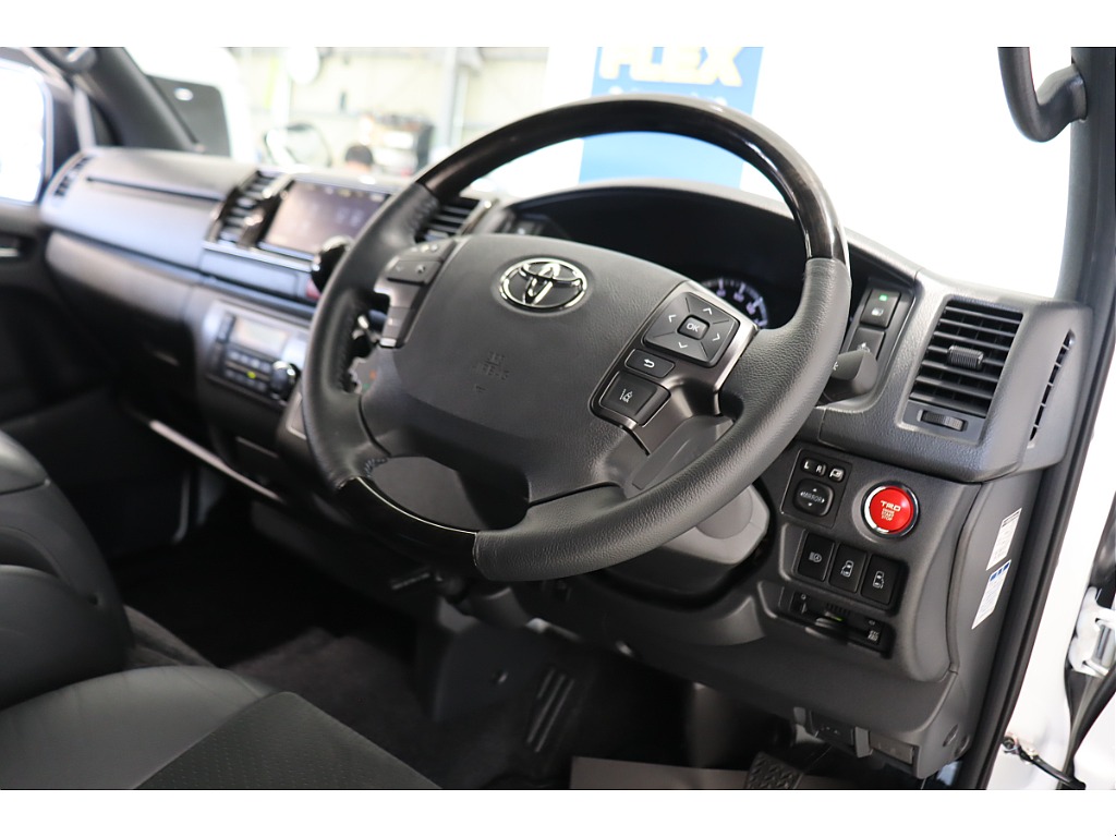 トヨタ ハイエースバン(52枚目)