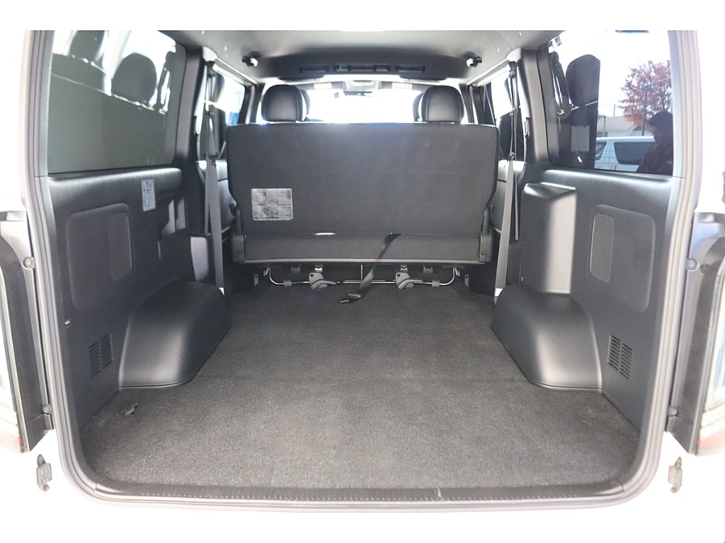 トヨタ ハイエースバン(57枚目)