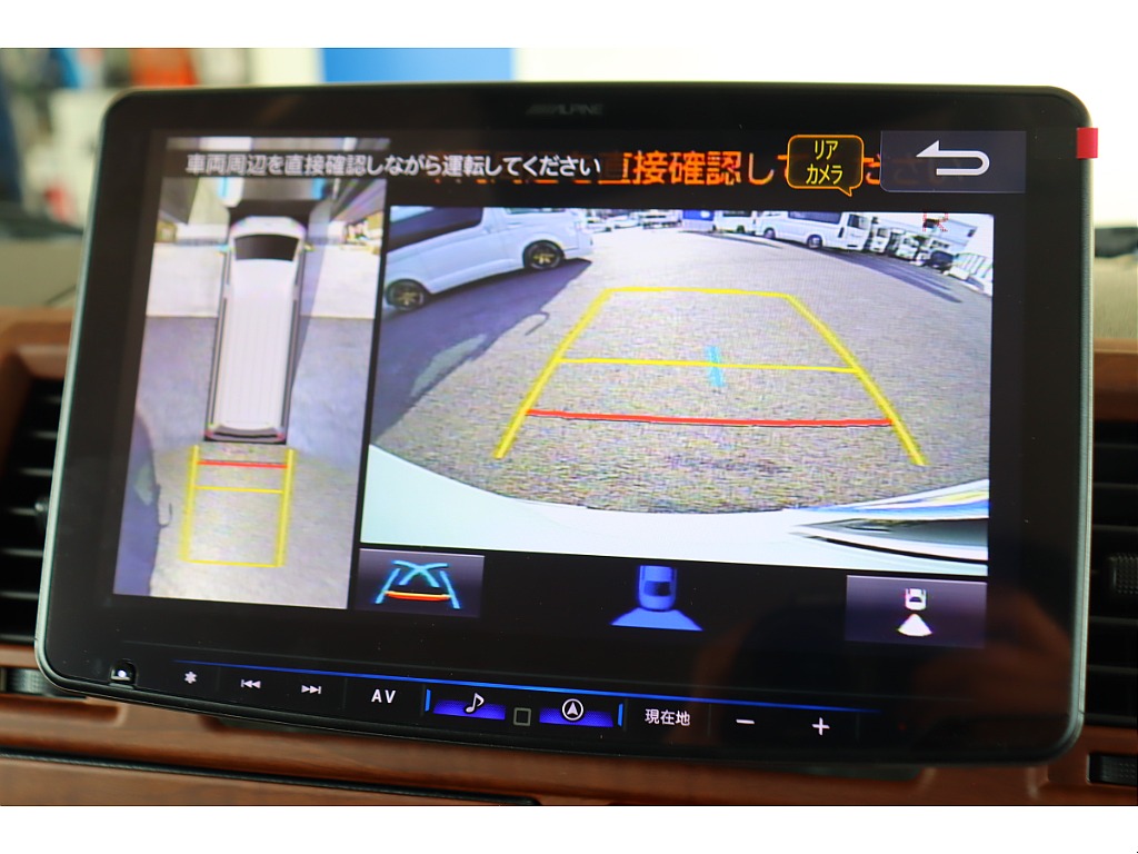 駐車時も安心なパノラミックビューモニターも完備しております♪